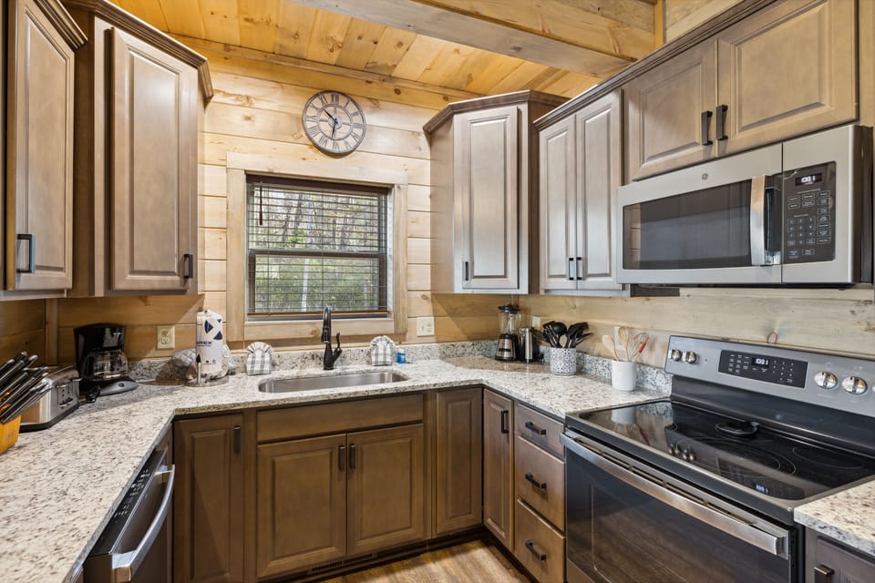Full Kitchen