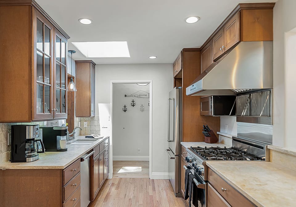 Fully Equipped Chef's Kitchen