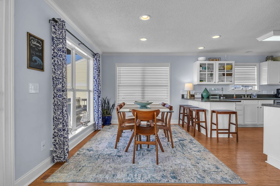 Dining Area - 1st Level Southwest