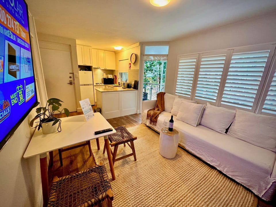 Inside dining for 3 people