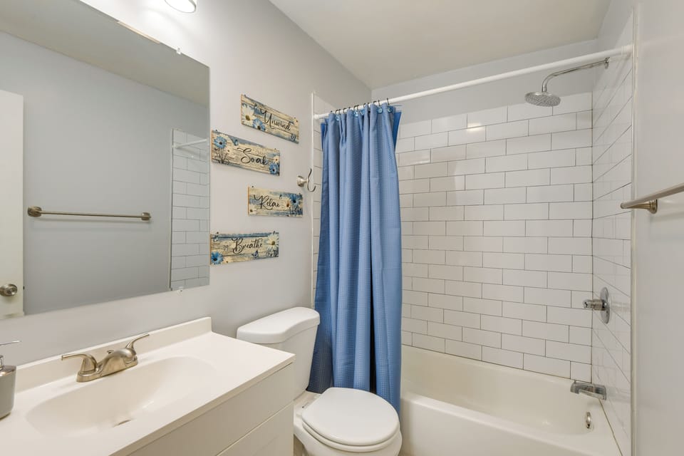 Full Bathroom | Hair Dryer