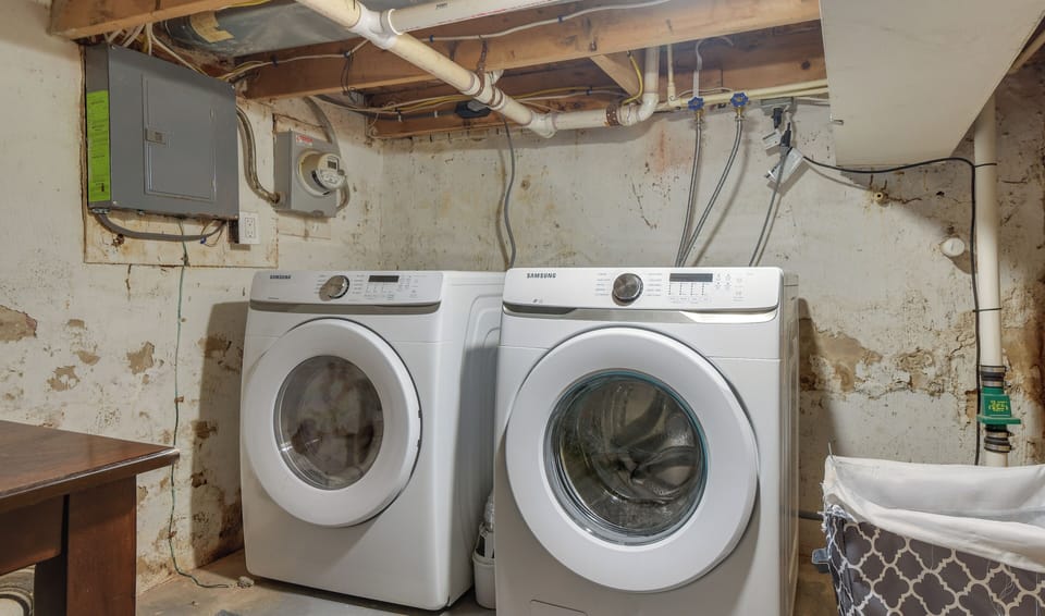 Basement | Laundry Area