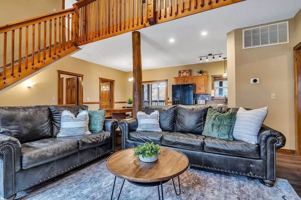 Sink right in to the plush leather couches after a day of adventures!