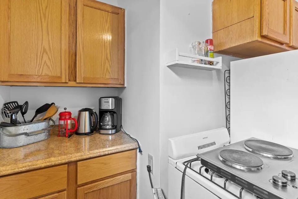 Small but practical kitchenette