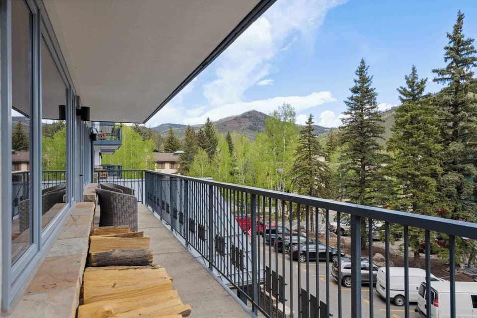 lodgetower-278-1662_53758610158_o