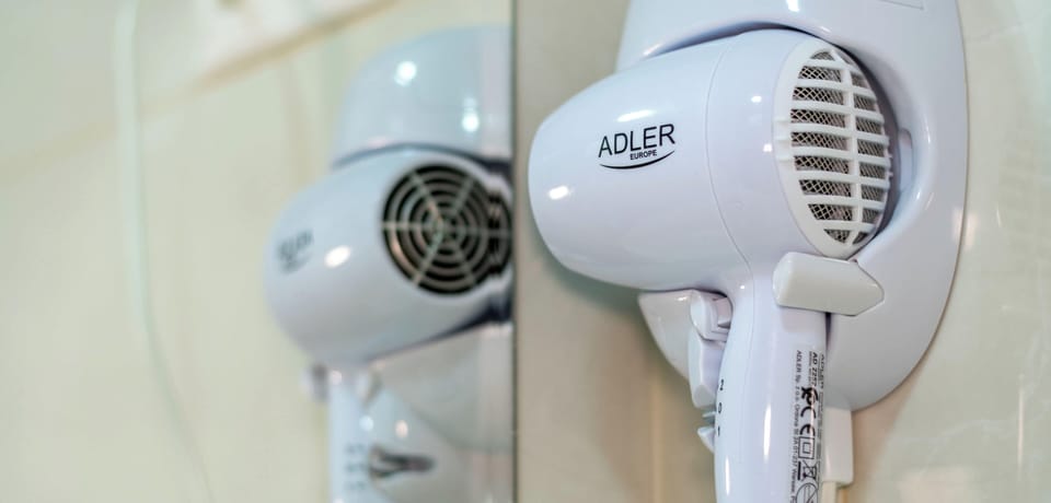 Standard Triple Room (No elevator) | Bathroom | Hair dryer, towels, soap, shampoo