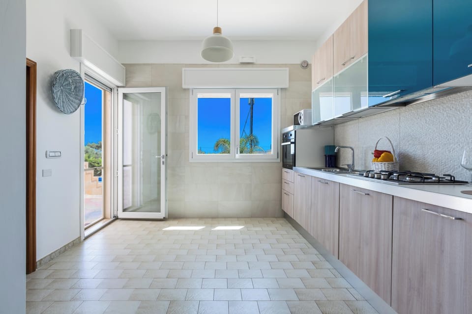 Comfort Villa | Private kitchen