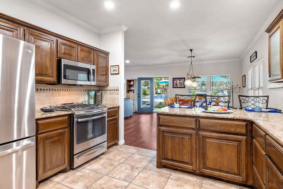 Stainless Steel Appliances - Gas Range with Convection Oven