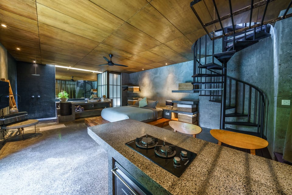Superior Villa | Private kitchen | Oven, electric kettle, cookware/dishes/utensils