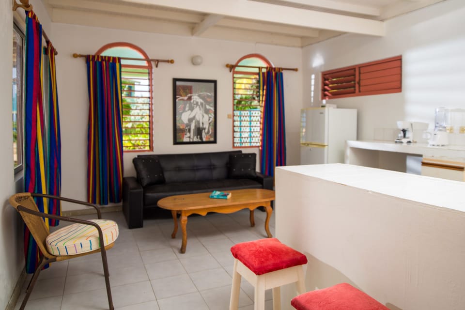 Oceanside family Suite | Pillowtop beds, desk, laptop workspace, blackout drapes