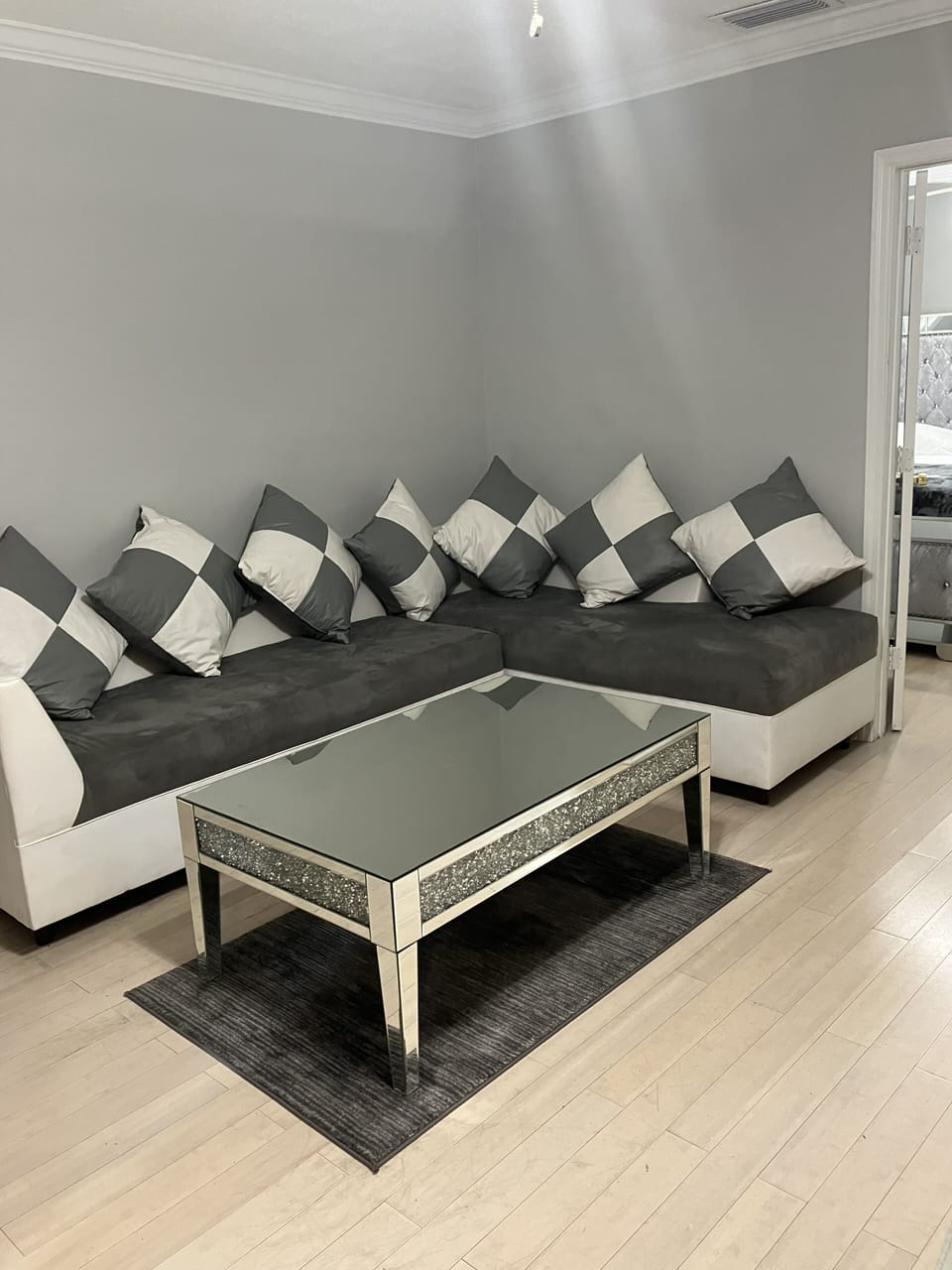 L-Shaped sectional