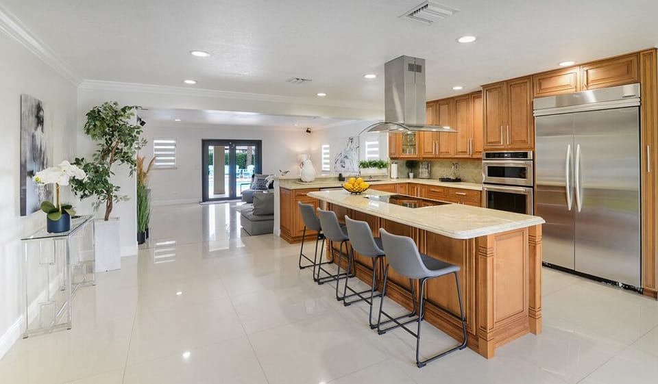 Cooking up some serious style in this kitchen! 