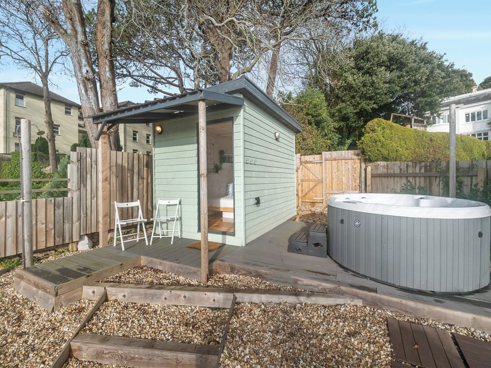 Exterior | The Lookout, Torquay