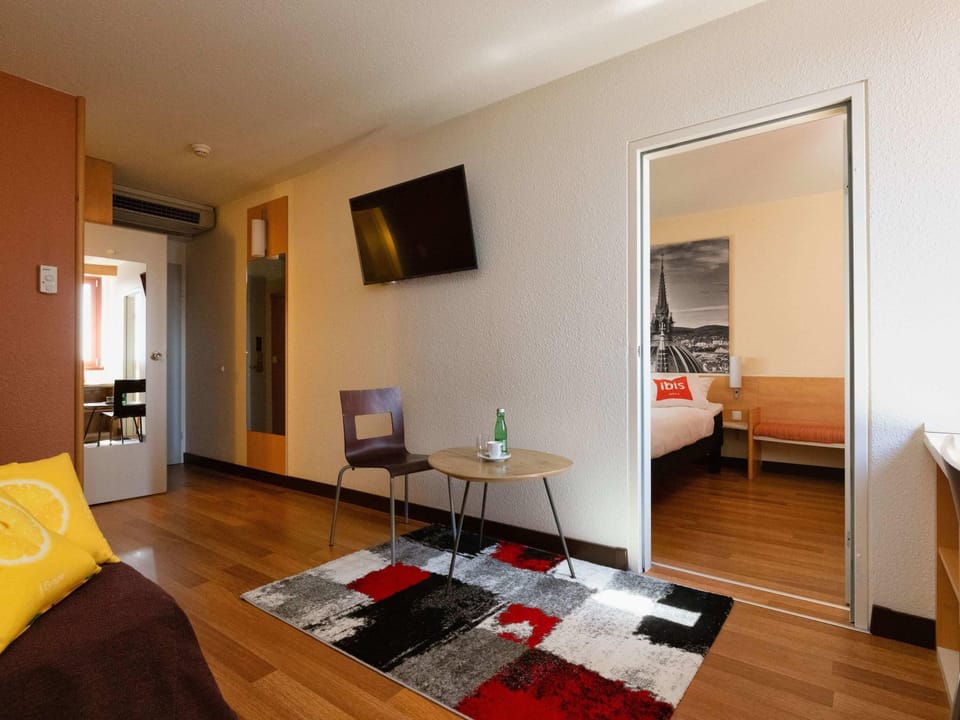 Comfort Apartment, 1 Double Bed, Connecting Rooms, City View (New Sleeping Comfort Concent) | Hypo-allergenic bedding, desk, free cribs/infant beds, free WiFi
