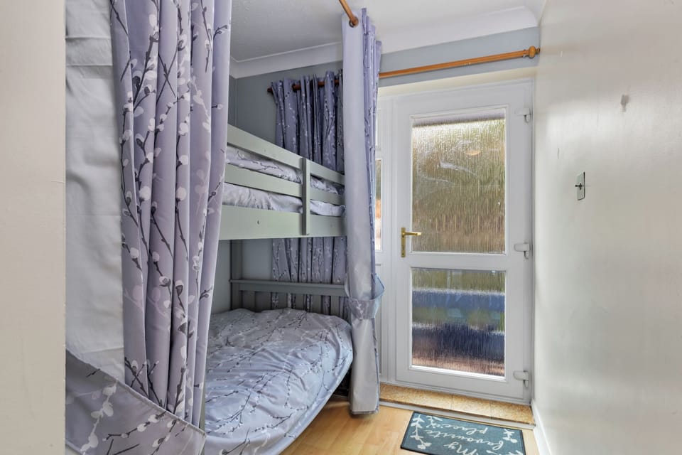 Direct Beach Access, Spectacular Sea Views