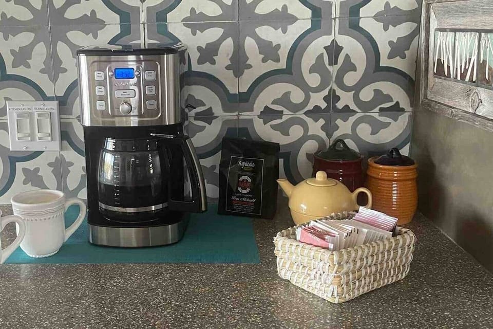 Coffee or tea?  Your choice!