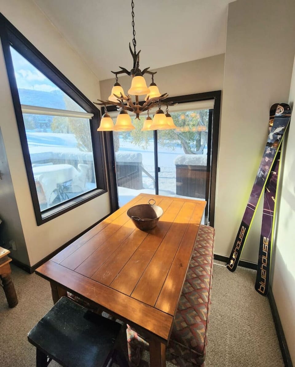 Elegant dining table