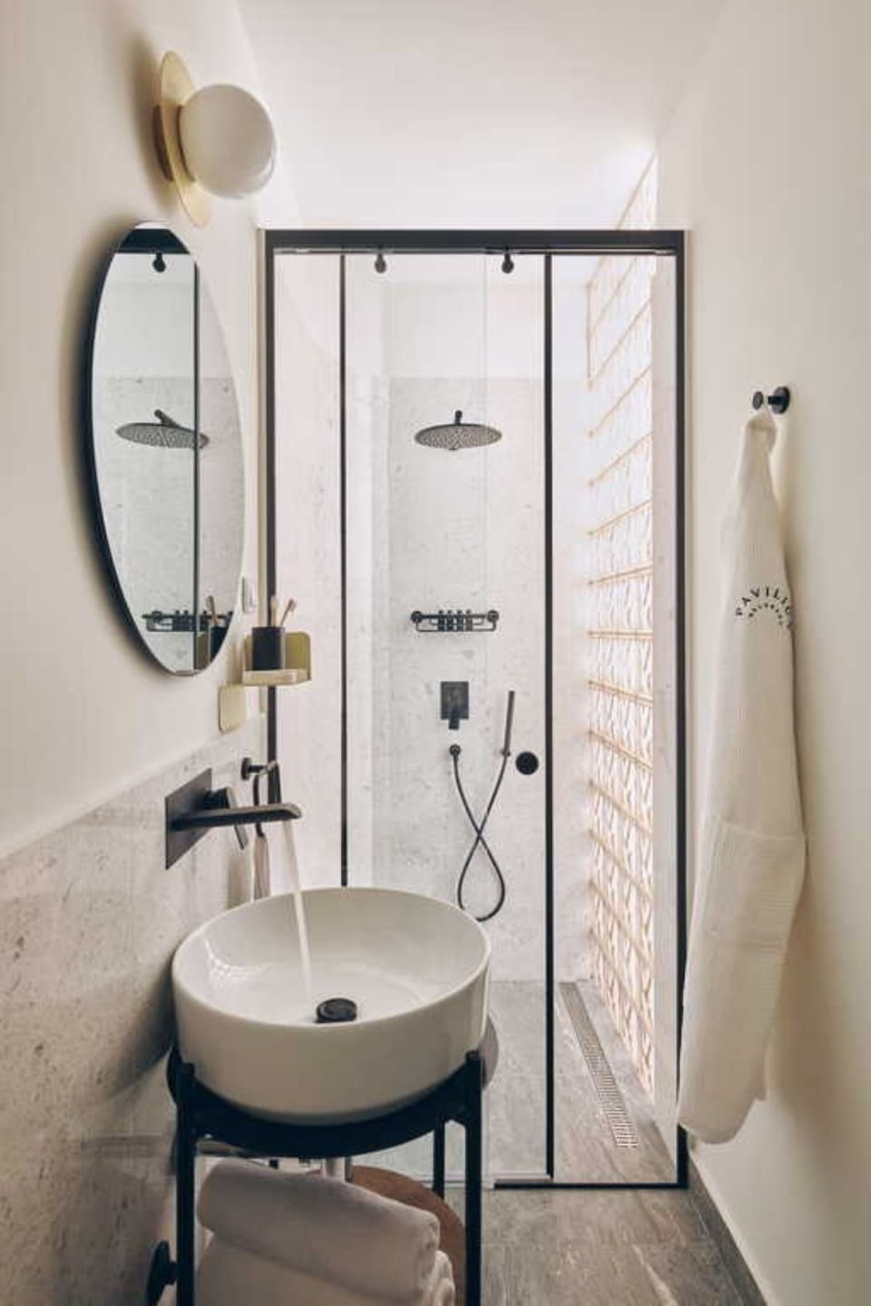 Rainfall showerhead, free toiletries, hair dryer, bathrobes