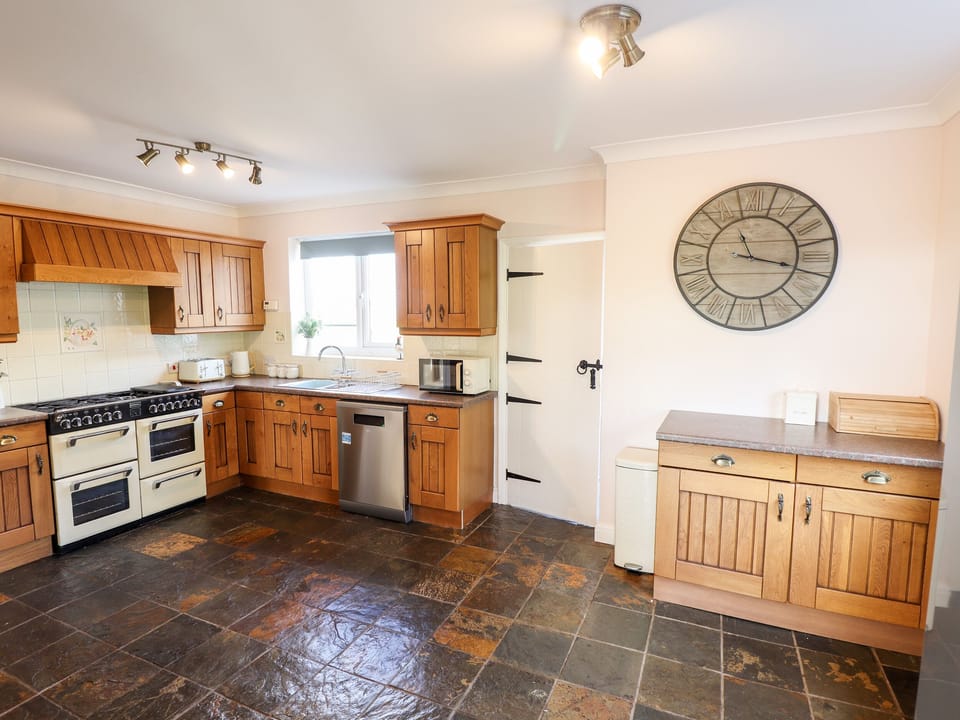 Fridge, dishwasher, electric kettle, toaster