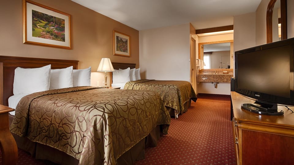 Premium bedding, pillowtop beds, individually decorated