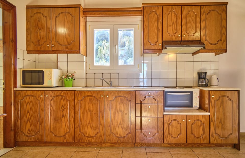 Nikos Kalamaki Corfu Apartment 8 Kitchen