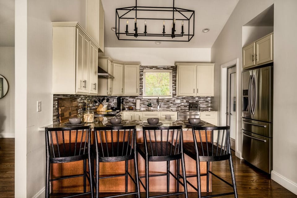 A fully stocked kitchen with everything you could need!