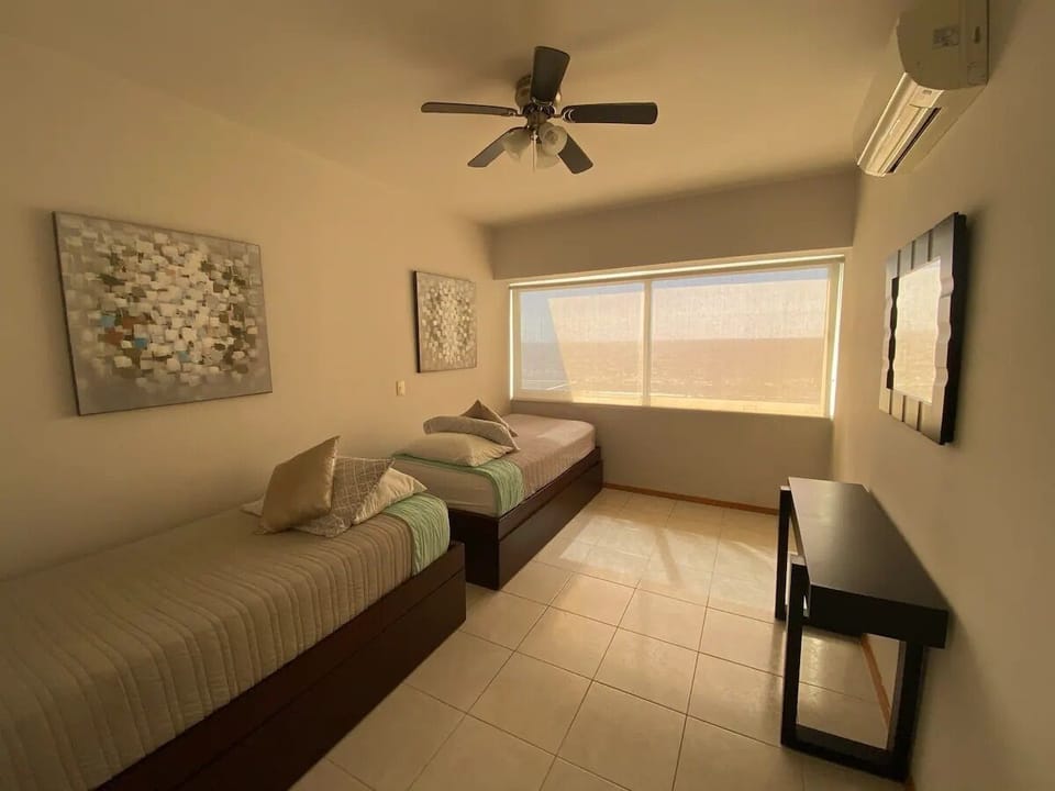 Family Condo | 2 bedrooms, free WiFi, bed sheets