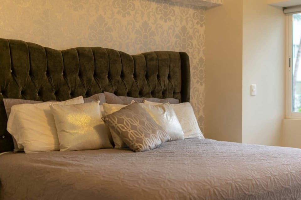 Family Condo | 2 bedrooms, free WiFi, bed sheets