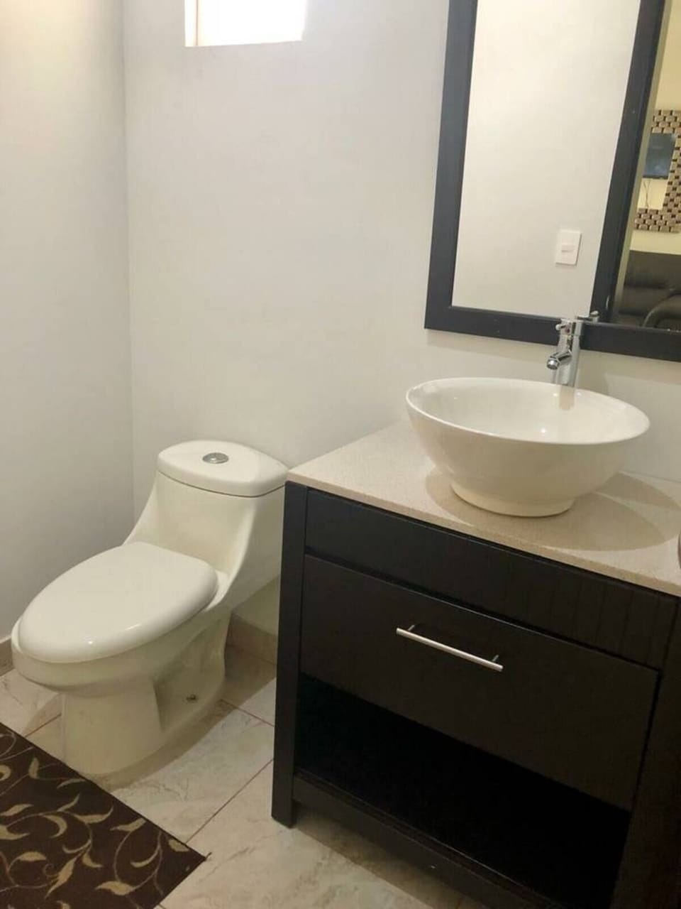 Family Apartment, 3 Bedrooms | Bathroom shower