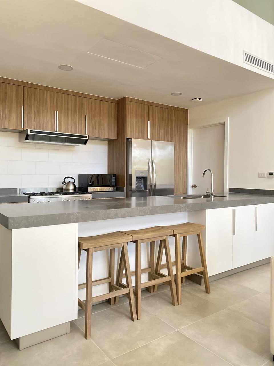 Apartment | Private kitchen | Full-size fridge, microwave, oven, stovetop