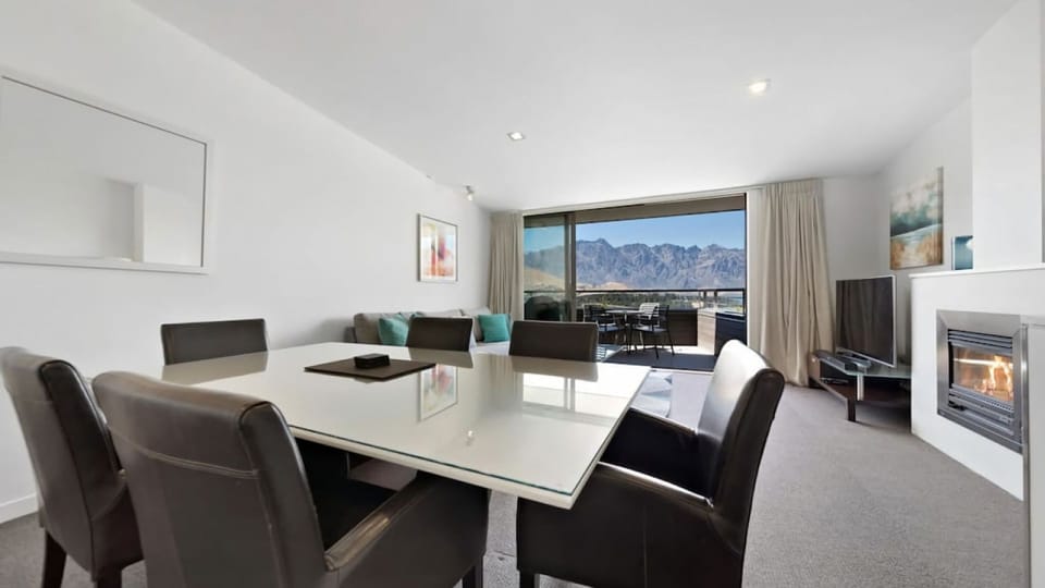 Dining Area - open plan