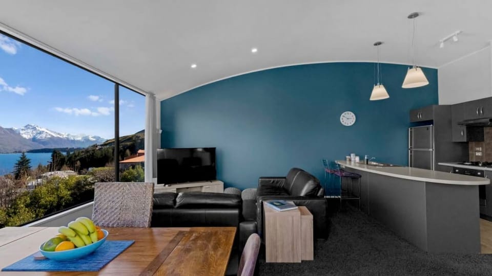 Dining/Living space