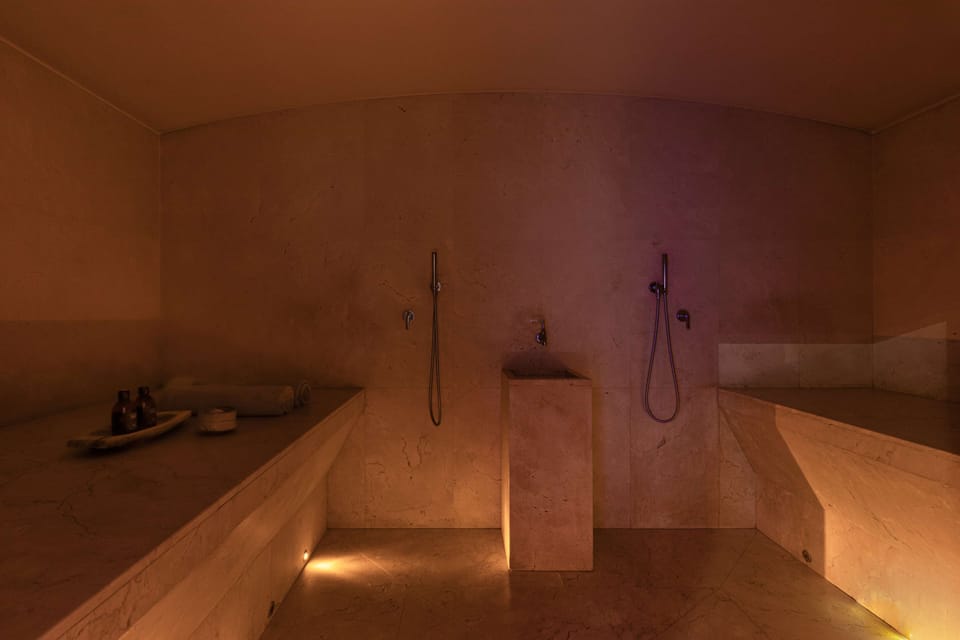 Couples treatment rooms, sauna, steam room, Turkish bath