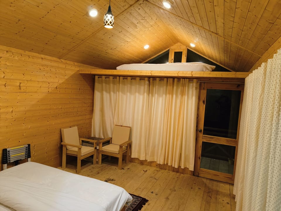 Deluxe Room | Free WiFi