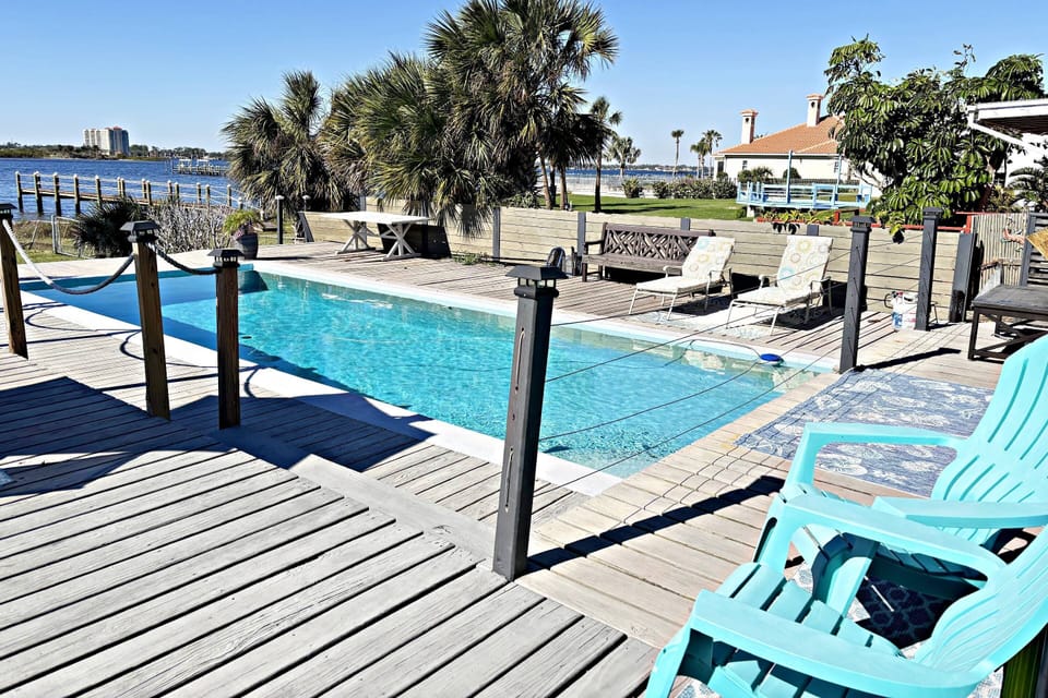Plenty of seating and lounging around the riverside pool!