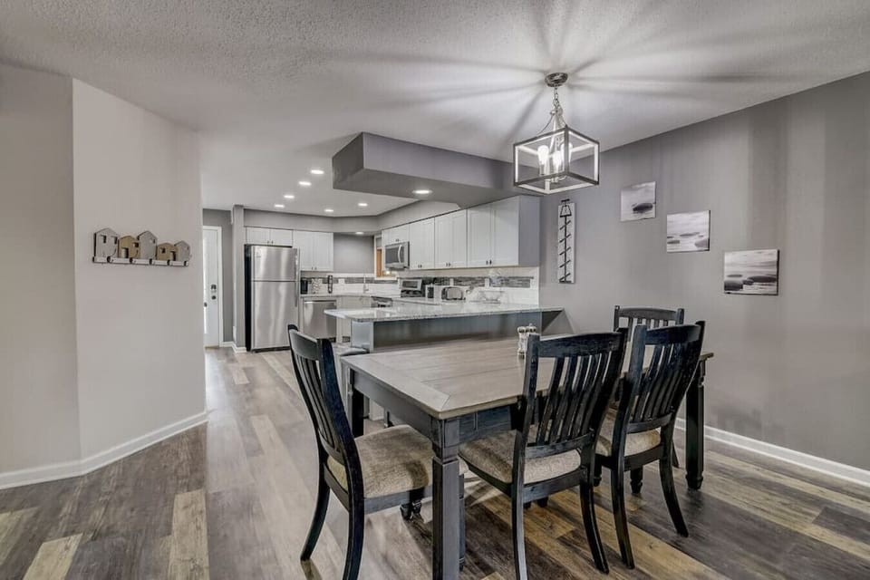 Perfect table for games or dining!