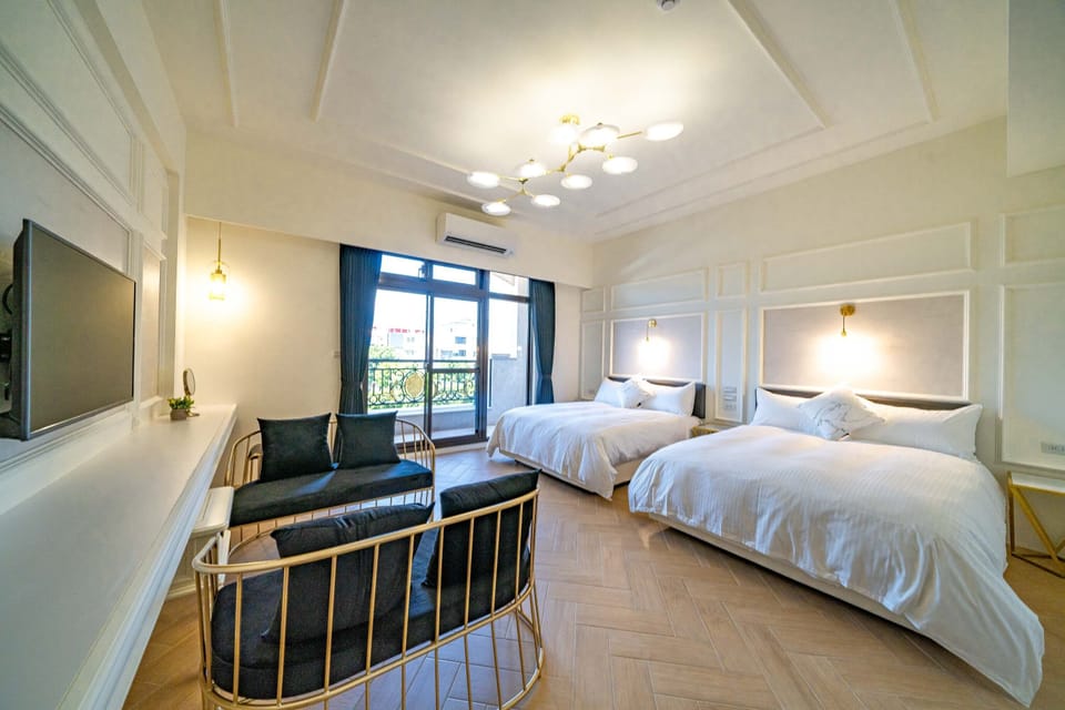 Deluxe Quadruple Room, Balcony | Minibar, individually decorated, soundproofing, free WiFi