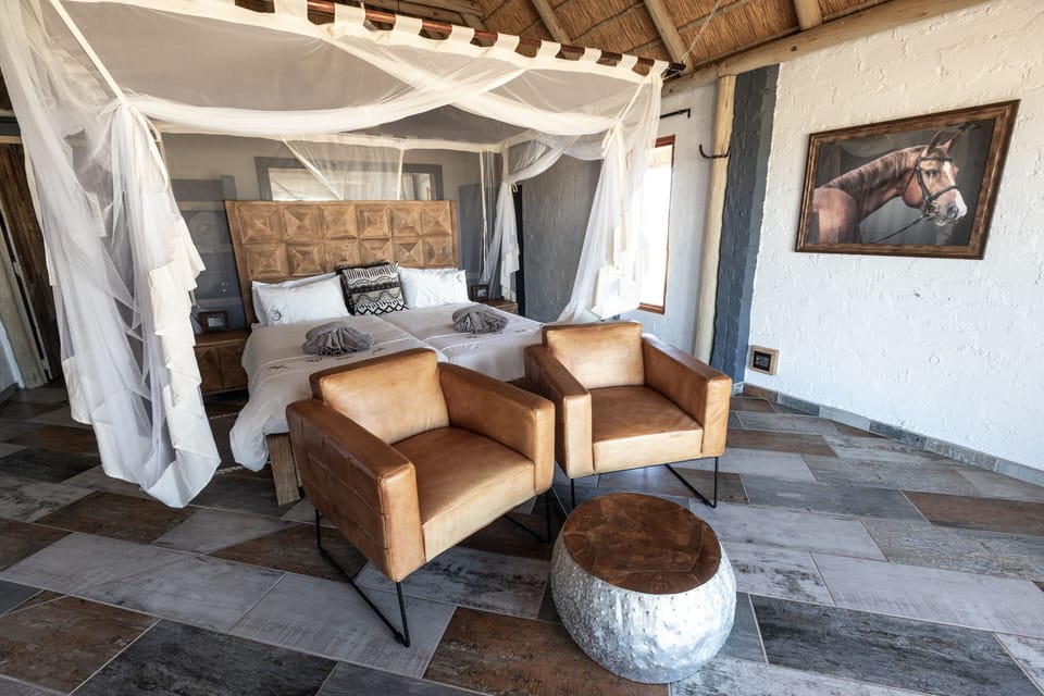 Chalet | Premium bedding, in-room safe, individually decorated