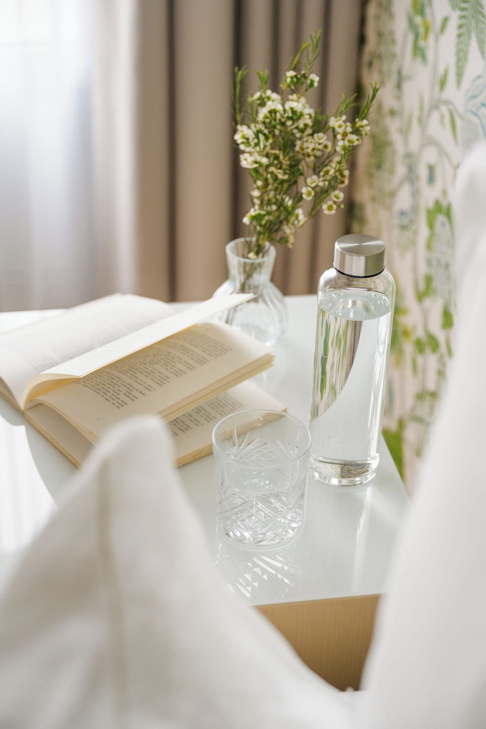 La Manoir Classique | Premium bedding, in-room safe, soundproofing, iron/ironing board