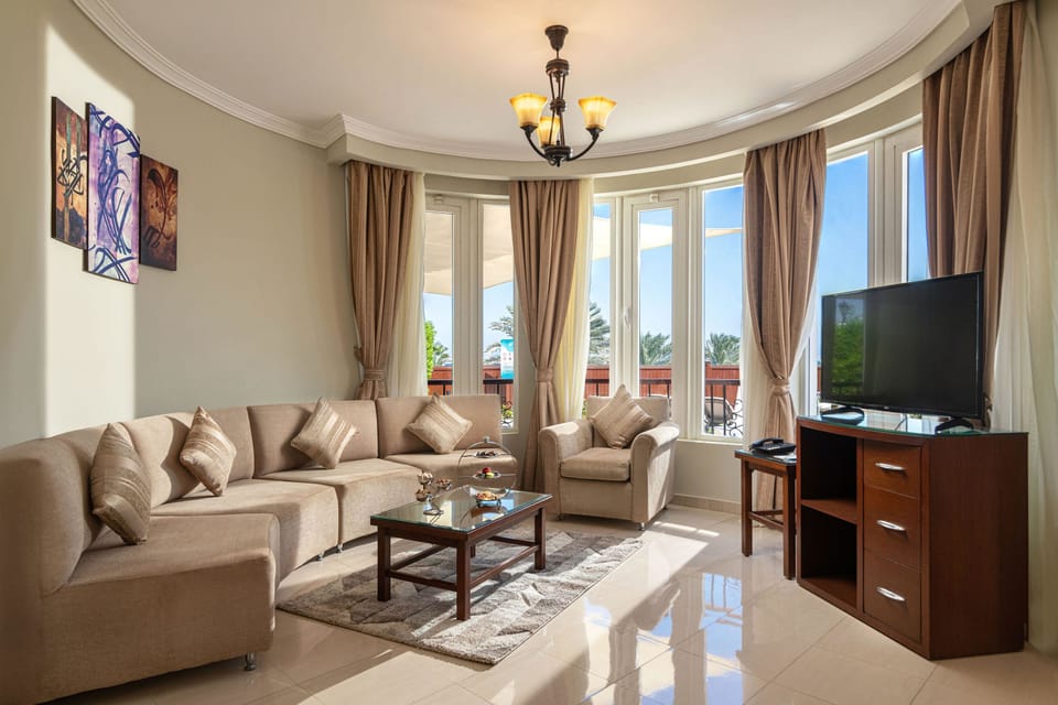 Sea View Villa with Private Pool | Living area | 32-inch LCD TV with satellite channels, TV, table tennis