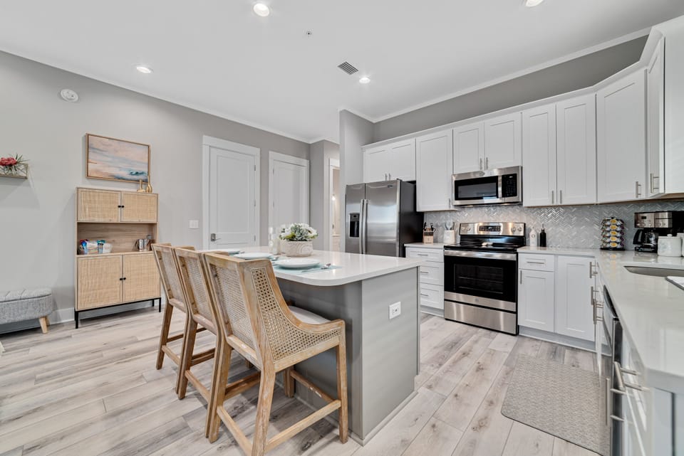 Kitchen seating to chat with the chef during Home made meals