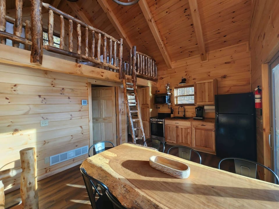 Dining/Kitchen