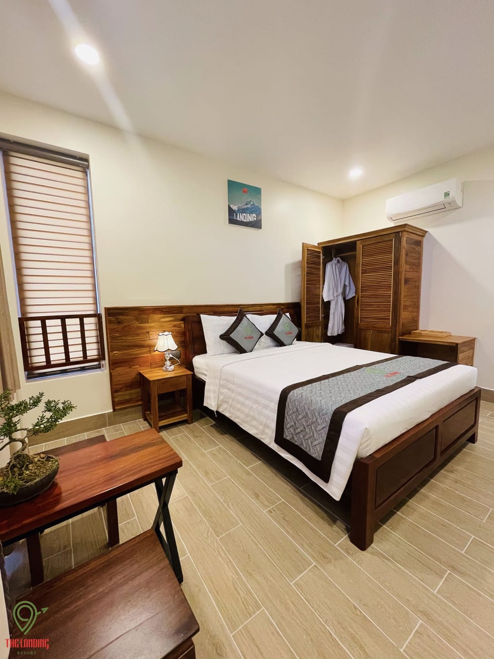 Standard Apartment, 3 Bedrooms | Premium bedding, individually decorated, individually furnished