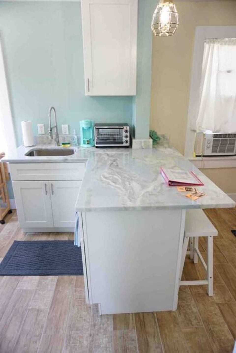 Kitchen peninsula