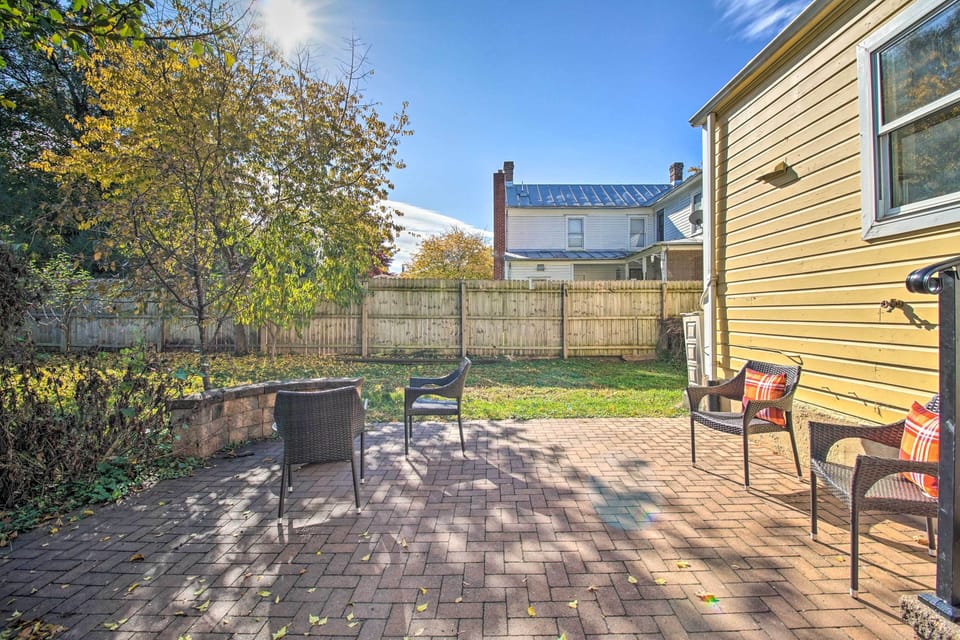 Patio | Fire Pit