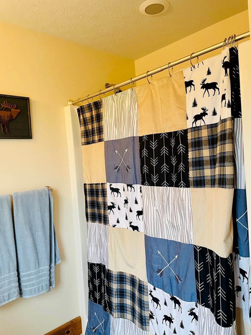 Full bath with dual shower heads attached to primary bedroom #1.