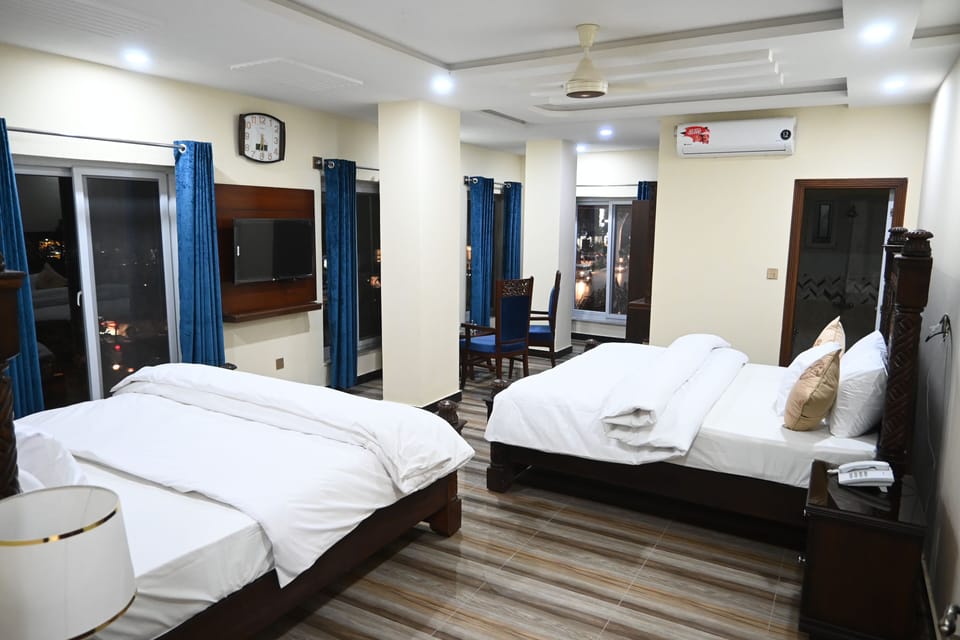 Family Room | 1 bedroom, free WiFi