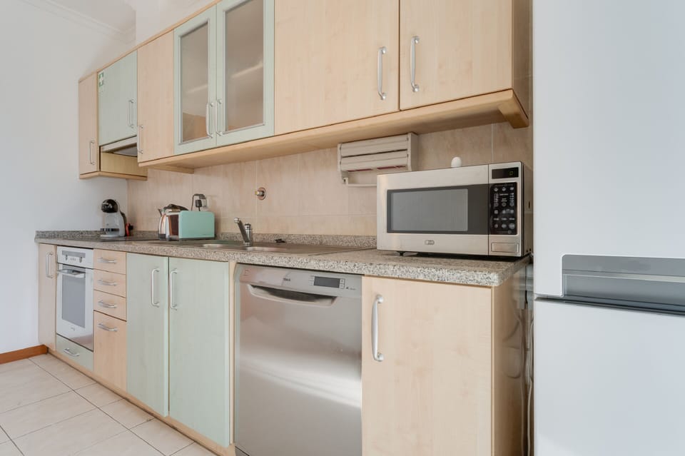 Apartment | Private kitchen | Fridge, microwave, oven, stovetop