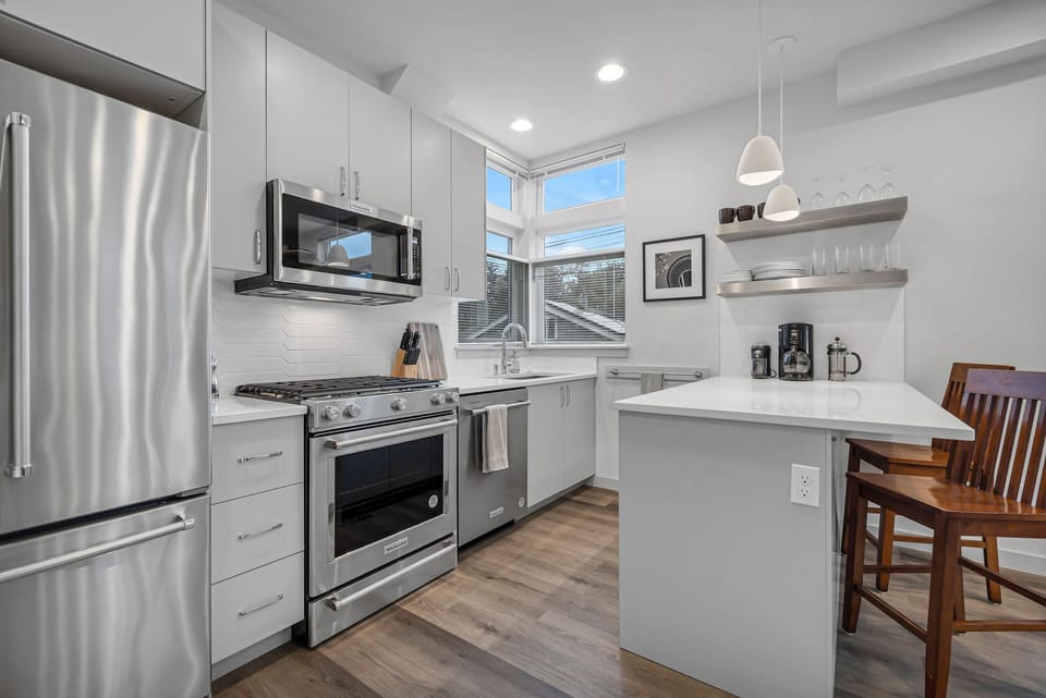 2nd level - kitchen