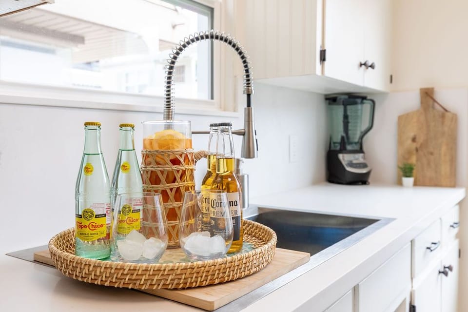 Updated kitchen outfitted with all of your cooking needs